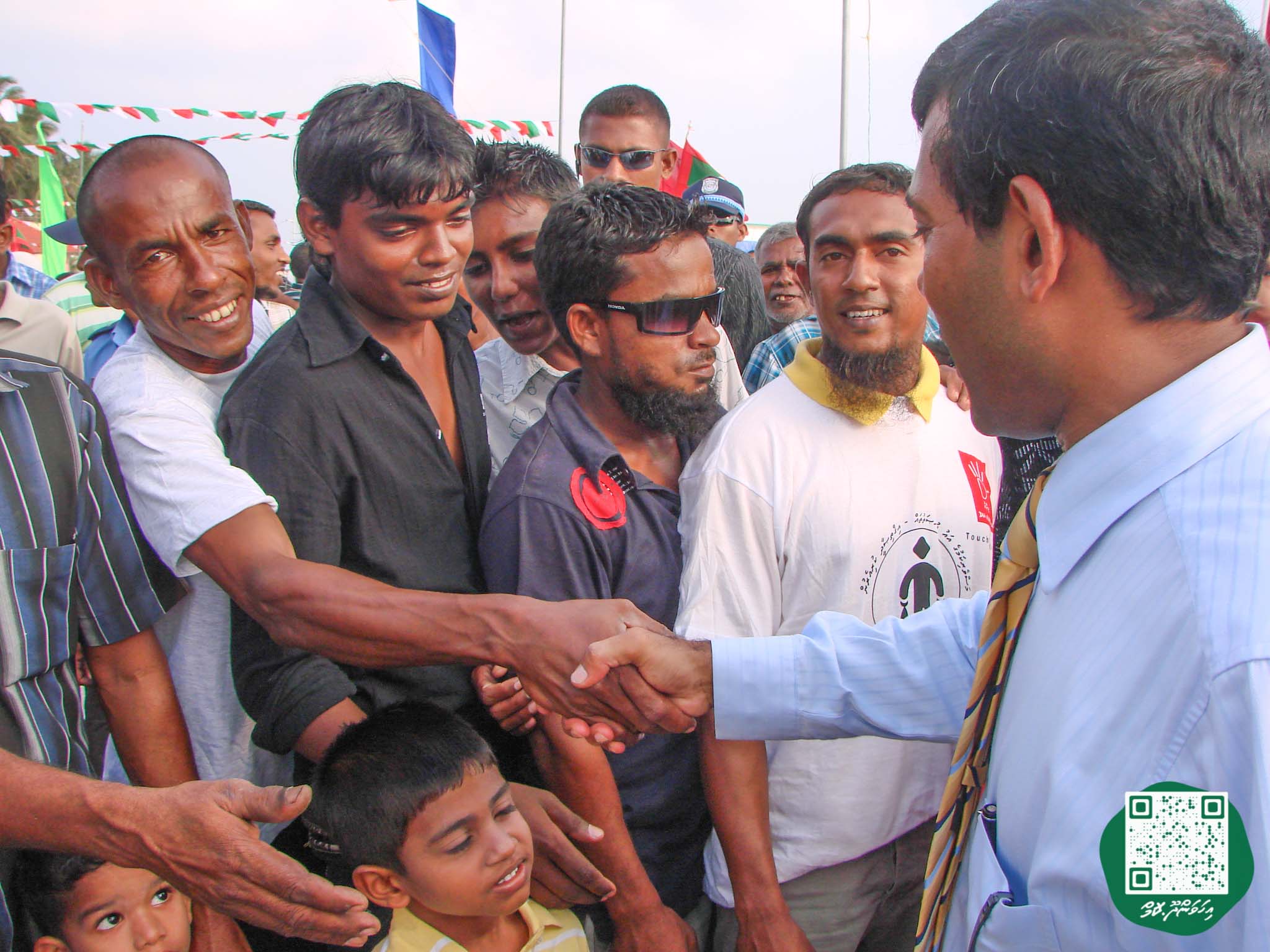 ފޮޓޯ: މަސްވެރިންގެ ދުވަހުގެ ހަރަކާތްތަކަށް ރައީސް ނަޝީދު އިހަވަންދޫއަށް ވަޑައިގަތުން