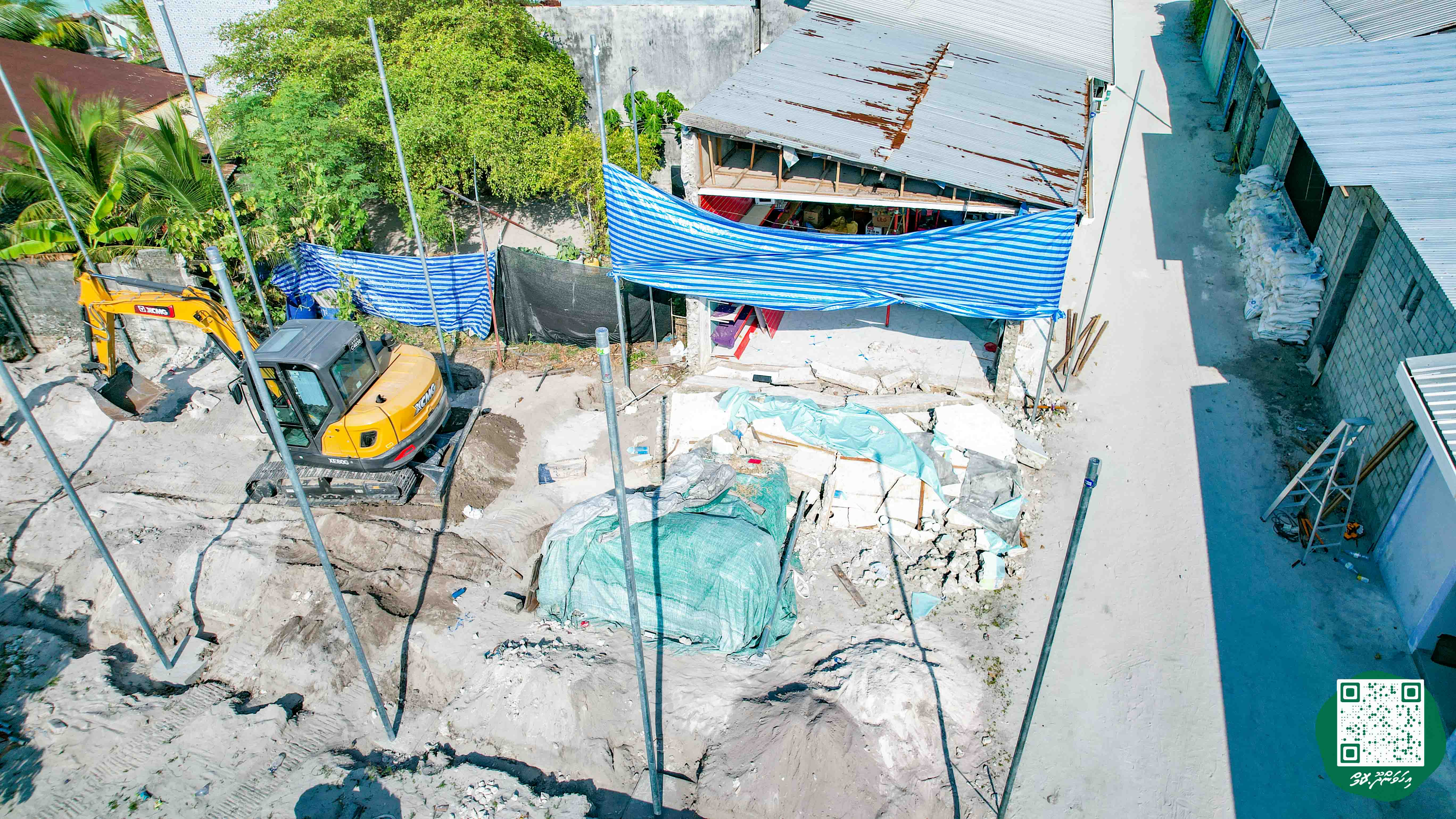 ފޮޓޯ: ގާތުމަލަ ފިހާރައިގެ ފާރެއް ވެއްޓި ގެއްލުންވުން