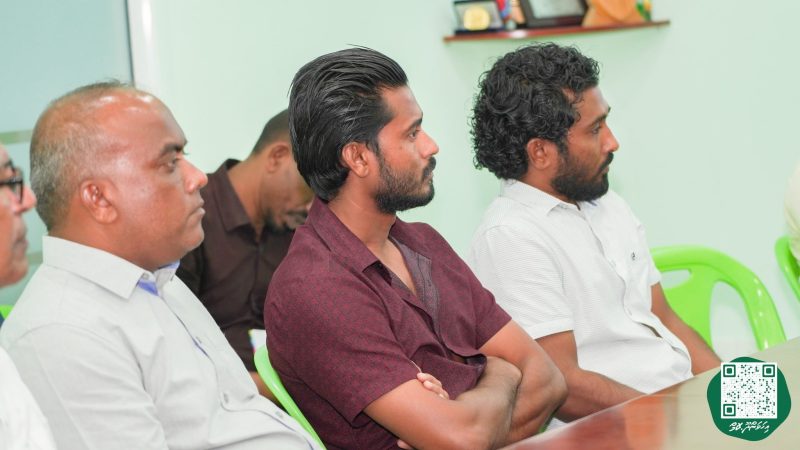 ފޮޓޯ: އިހަވަންދޫ ކައުންސިލުން ރައްޔިތުންނާ ބައްދަލުކުރުން