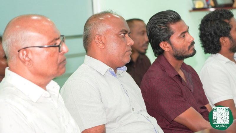ފޮޓޯ: އިހަވަންދޫ ކައުންސިލުން ރައްޔިތުންނާ ބައްދަލުކުރުން