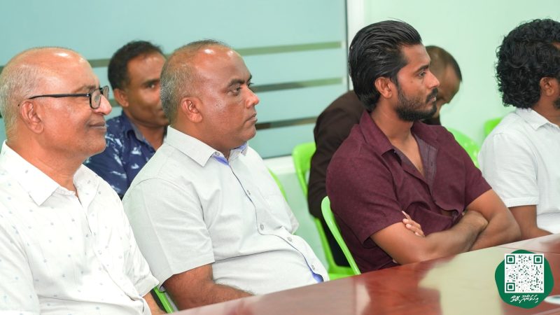 ފޮޓޯ: އިހަވަންދޫ ކައުންސިލުން ރައްޔިތުންނާ ބައްދަލުކުރުން