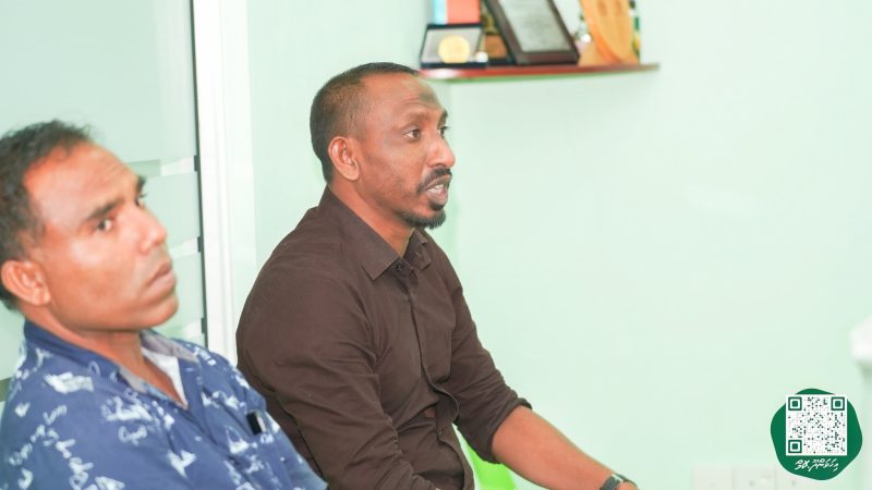 ފޮޓޯ: އިހަވަންދޫ ކައުންސިލުން ރައްޔިތުންނާ ބައްދަލުކުރުން