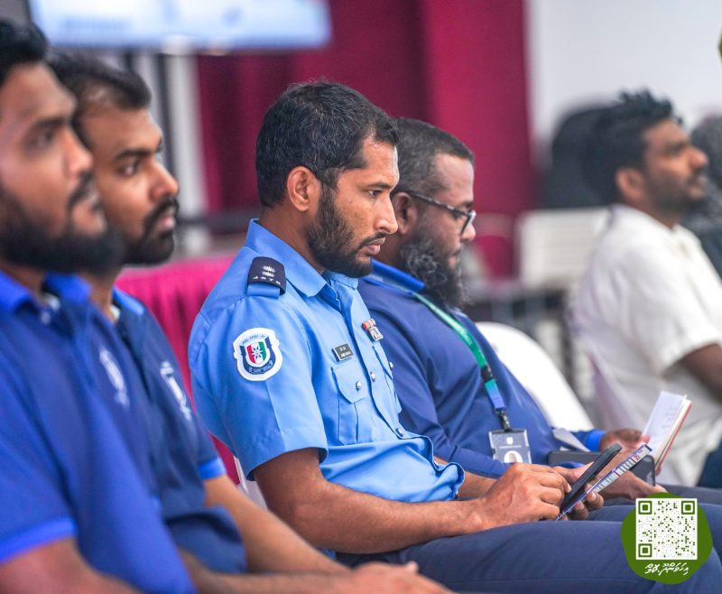 އިހަވަންދޫ ސްކޫލްގެ ބެލެނިވެރިންނަށް ސައިބަރ ބުލީއިންގ އާއި ބެހޭ މައުލޫމާތު ދިނުން