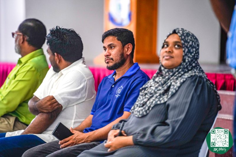 އިހަވަންދޫ ސްކޫލްގެ ބެލެނިވެރިންނަށް ސައިބަރ ބުލީއިންގ އާއި ބެހޭ މައުލޫމާތު ދިނުން