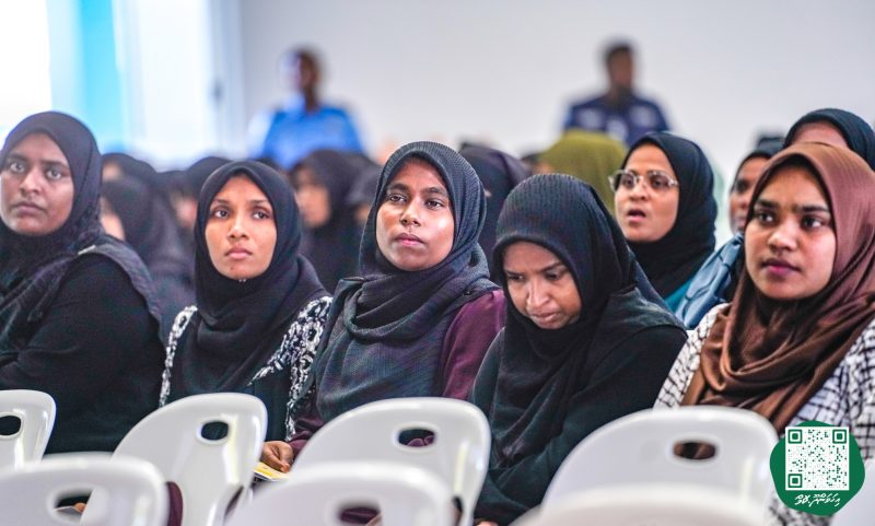 އިހަވަންދޫ ސްކޫލްގެ ބެލެނިވެރިންނަށް ސައިބަރ ބުލީއިންގ އާއި ބެހޭ މައުލޫމާތު ދިނުން