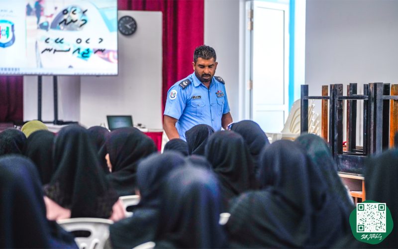 އިހަވަންދޫ ސްކޫލްގެ ބެލެނިވެރިންނަށް ސައިބަރ ބުލީއިންގ އާއި ބެހޭ މައުލޫމާތު ދިނުން