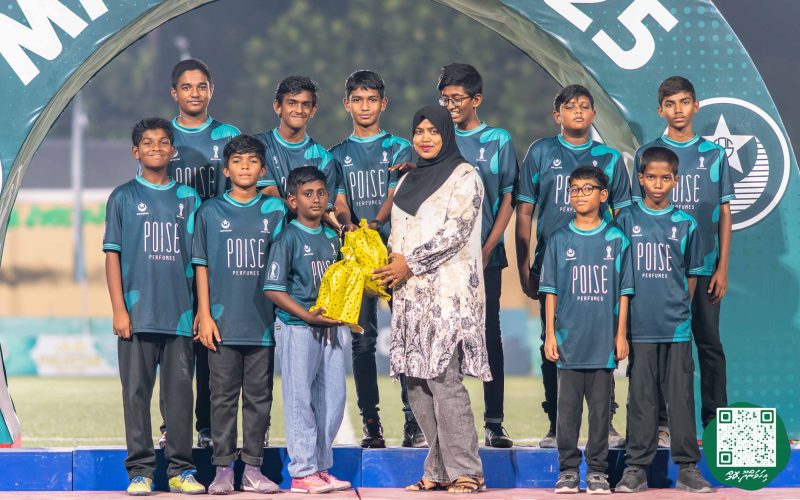 ފޮޓޯ: މައިކަޕް ފުޓްބޯޅަ މުބާރާތް 2025، ނިންމުމުގެ ރަސްމިއްޔާތު
