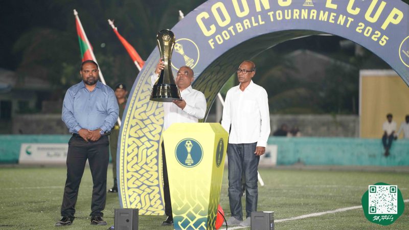 ފޮޓޯ: 15 ވަނަ މައިކަޕް ފުޓްބޯޅަ މުބާރާތުގެ ފެށުމުގެ ރަސްމިއްޔާތު