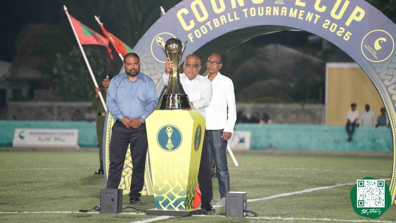 ފޮޓޯ: 15 ވަނަ މައިކަޕް ފުޓްބޯޅަ މުބާރާތުގެ ފެށުމުގެ ރަސްމިއްޔާތު