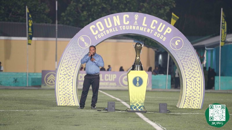 ފޮޓޯ: 15 ވަނަ މައިކަޕް ފުޓްބޯޅަ މުބާރާތުގެ ފެށުމުގެ ރަސްމިއްޔާތު