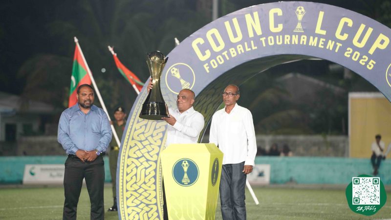 ފޮޓޯ: 15 ވަނަ މައިކަޕް ފުޓްބޯޅަ މުބާރާތުގެ ފެށުމުގެ ރަސްމިއްޔާތު