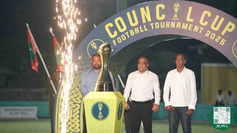 ފޮޓޯ: 15 ވަނަ މައިކަޕް ފުޓްބޯޅަ މުބާރާތުގެ ފެށުމުގެ ރަސްމިއްޔާތު