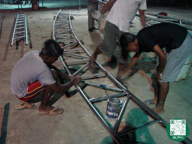 ފޮޓޯ: 2009 ވަނަ އަހަރުގެ މަސްވެރިންގެ ދުވަހަށް ތައްޔާރުވުން