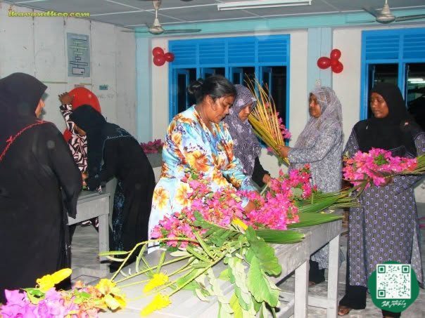 ފޮޓޯ: އިހަވަންދޫ ސްކޫލުން މުދައްރިސުންގެ ދުވަސް ފާހަގަކުރުން