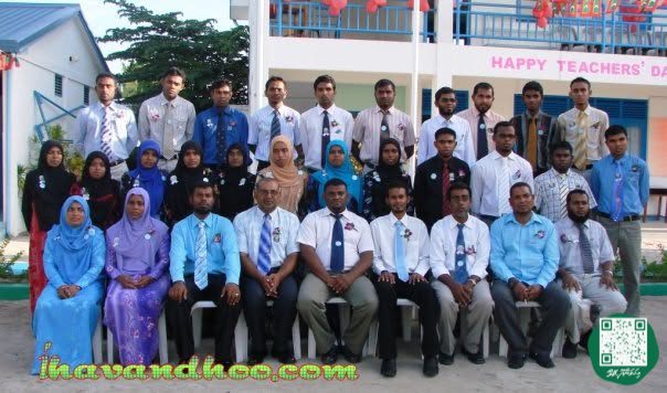 ފޮޓޯ: އިހަވަންދޫ ސްކޫލުން މުދައްރިސުންގެ ދުވަސް ފާހަގަކުރުން