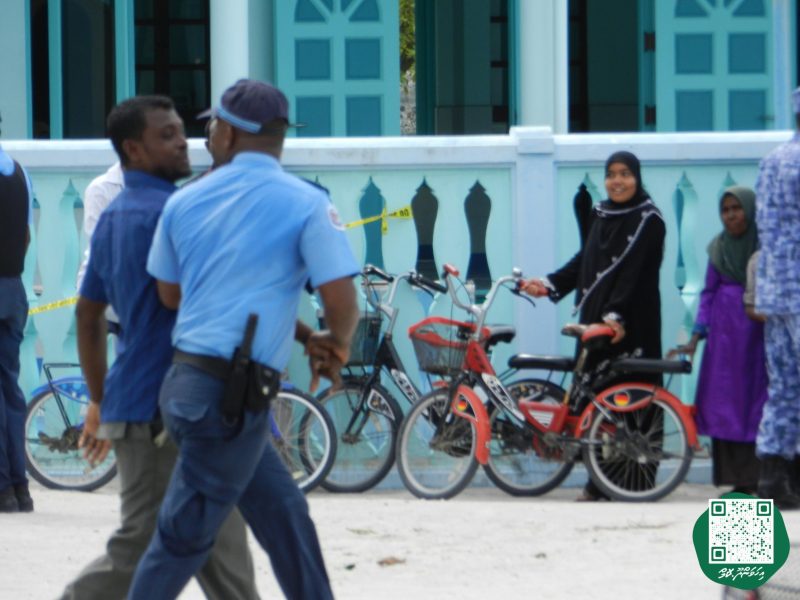 ފޮޓޯ: ރައީސް ވަހީދު އިހަވަންދޫއަށް ވަޑައިގަތުމުން މަރުހަބާ ދެންނެވުން