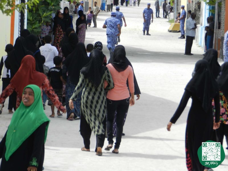 ފޮޓޯ: ރައީސް ވަހީދު އިހަވަންދޫއަށް ވަޑައިގަތުމުން މަރުހަބާ ދެންނެވުން