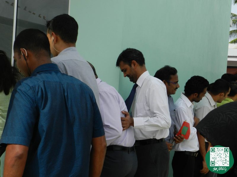 ފޮޓޯ: ރައީސް ވަހީދު އިހަވަންދޫއަށް ވަޑައިގަތުމުން މަރުހަބާ ދެންނެވުން