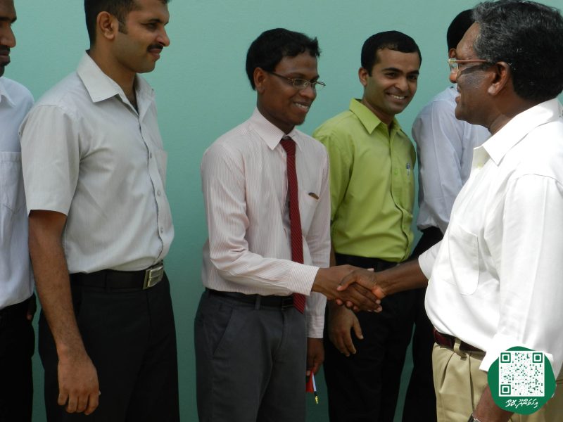 ފޮޓޯ: ރައީސް ވަހީދު އިހަވަންދޫއަށް ވަޑައިގަތުމުން މަރުހަބާ ދެންނެވުން