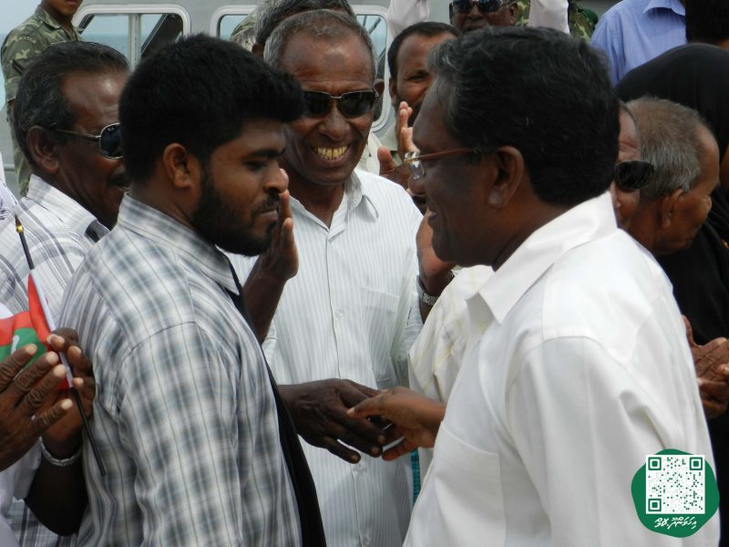 ފޮޓޯ: ރައީސް ވަހީދު އިހަވަންދޫއަށް ވަޑައިގަތުމުން މަރުހަބާ ދެންނެވުން