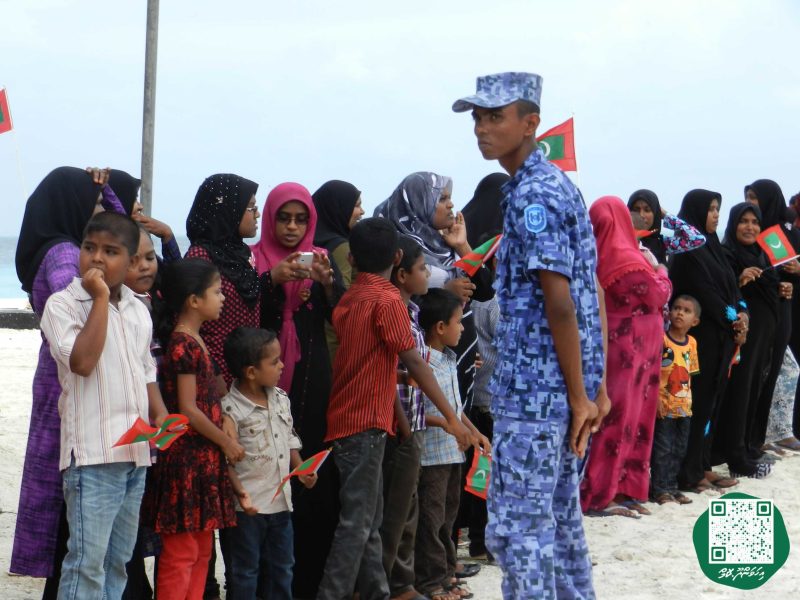 ފޮޓޯ: ރައީސް ވަހީދު އިހަވަންދޫއަށް ވަޑައިގަތުމުން މަރުހަބާ ދެންނެވުން