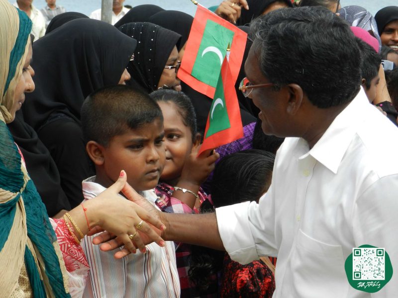 ފޮޓޯ: ރައީސް ވަހީދު އިހަވަންދޫއަށް ވަޑައިގަތުމުން މަރުހަބާ ދެންނެވުން