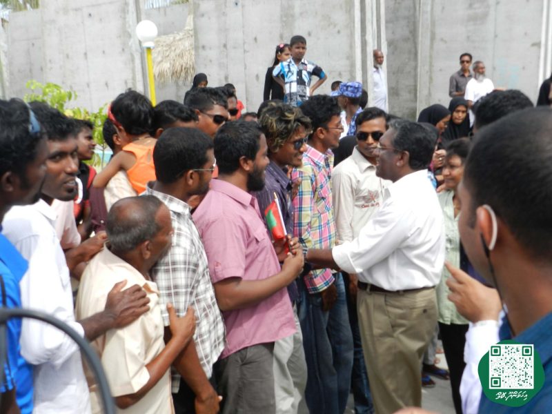 ފޮޓޯ: ރައީސް ވަހީދު އިހަވަންދޫއަށް ވަޑައިގަތުމުން މަރުހަބާ ދެންނެވުން