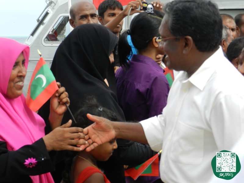 ފޮޓޯ: ރައީސް ވަހީދު އިހަވަންދޫއަށް ވަޑައިގަތުމުން މަރުހަބާ ދެންނެވުން