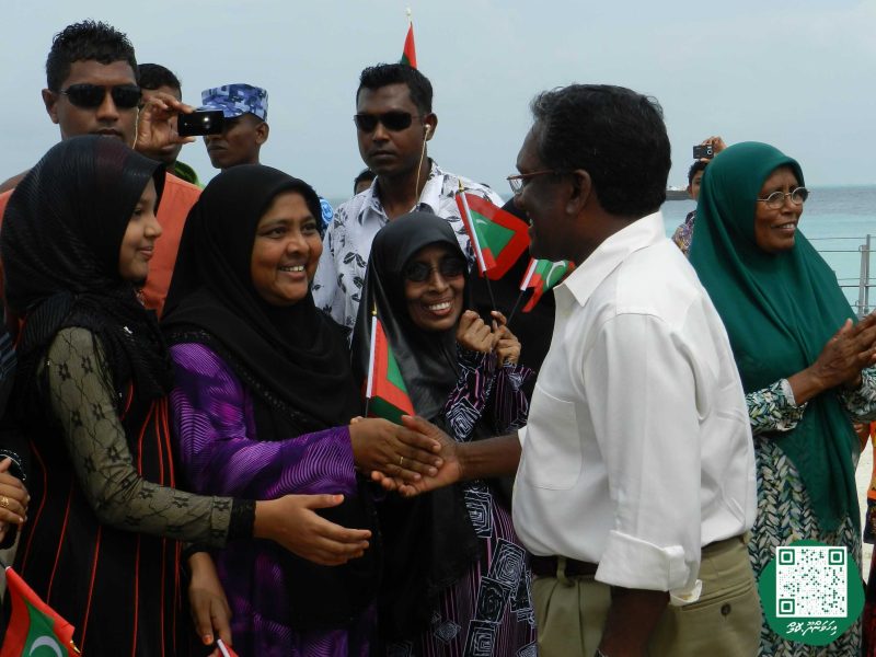 ފޮޓޯ: ރައީސް ވަހީދު އިހަވަންދޫއަށް ވަޑައިގަތުމުން މަރުހަބާ ދެންނެވުން