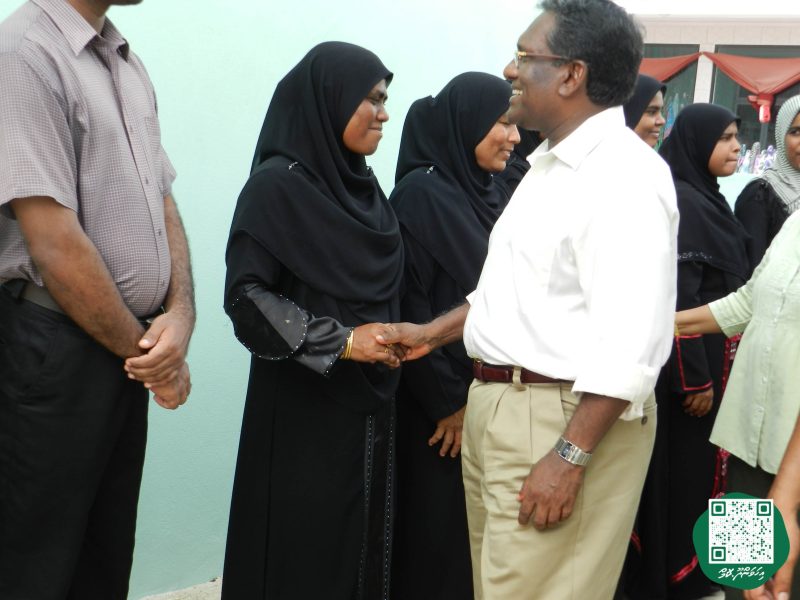 ފޮޓޯ: ރައީސް ވަހީދު އިހަވަންދޫއަށް ވަޑައިގަތުމުން މަރުހަބާ ދެންނެވުން