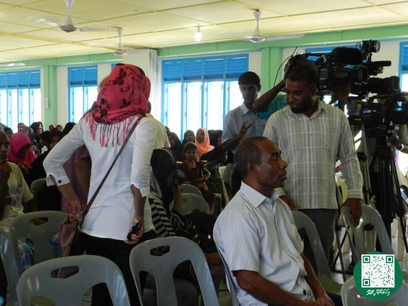 ފޮޓޯ: ރައީސް ވަހީދު އިހަވަންދޫ ރައްޔިތުންނާއި ބައްދަލުކުރެއްވުން