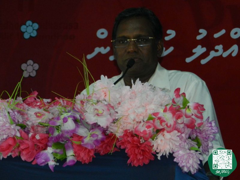 ފޮޓޯ: ރައީސް ވަހީދު އިހަވަންދޫ ރައްޔިތުންނާއި ބައްދަލުކުރެއްވުން