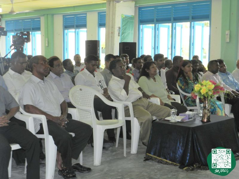 ފޮޓޯ: ރައީސް ވަހީދު އިހަވަންދޫ ރައްޔިތުންނާއި ބައްދަލުކުރެއްވުން