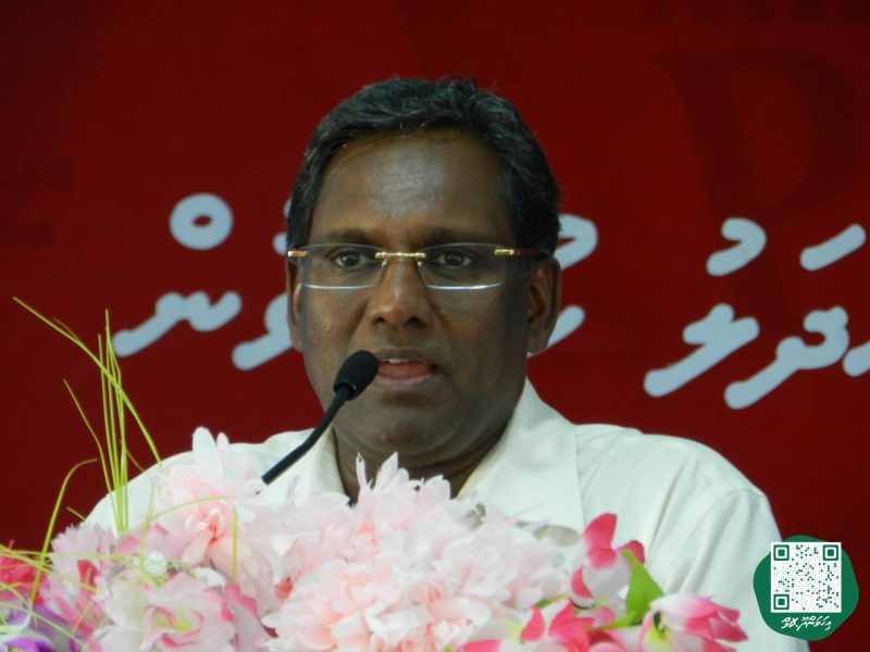 ފޮޓޯ: ރައީސް ވަހީދު އިހަވަންދޫ ރައްޔިތުންނާއި ބައްދަލުކުރެއްވުން