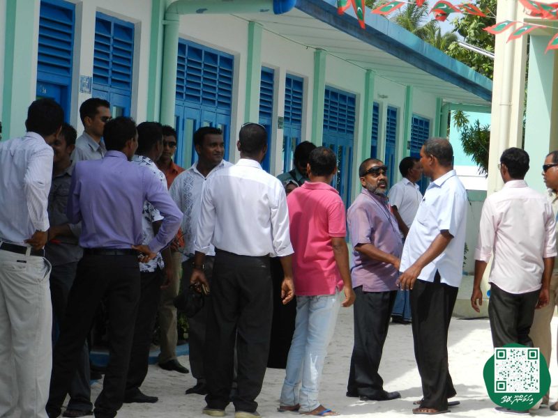 ފޮޓޯ: ރައީސް ވަހީދު އިހަވަންދޫ ރައްޔިތުންނާއި ބައްދަލުކުރެއްވުން