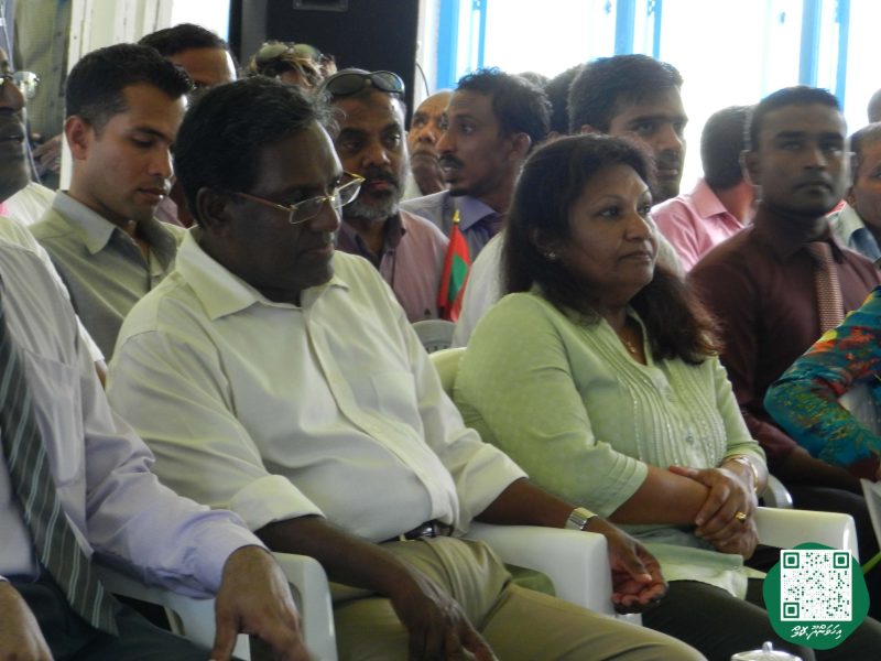 ފޮޓޯ: ރައީސް ވަހީދު އިހަވަންދޫ ރައްޔިތުންނާއި ބައްދަލުކުރެއްވުން