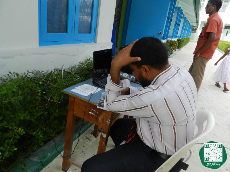 ފޮޓޯ: ރައީސް ވަހީދު އިހަވަންދޫ ރައްޔިތުންނާއި ބައްދަލުކުރެއްވުން