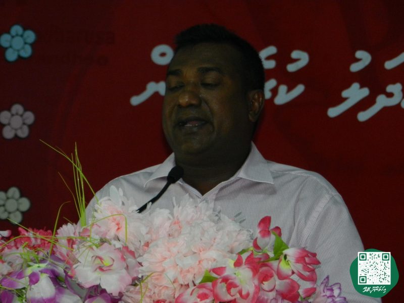 ފޮޓޯ: ރައީސް ވަހީދު އިހަވަންދޫ ރައްޔިތުންނާއި ބައްދަލުކުރެއްވުން