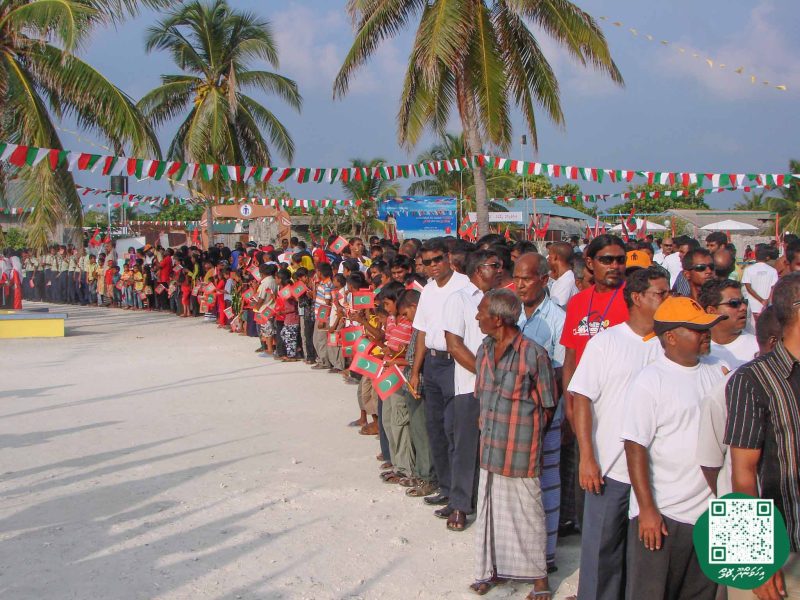 ފޮޓޯ: މަސްވެރިންގެ ދުވަހުގެ ހަރަކާތްތަކަށް ރައީސް ނަޝީދު އިހަވަންދޫއަށް ވަޑައިގަތުން