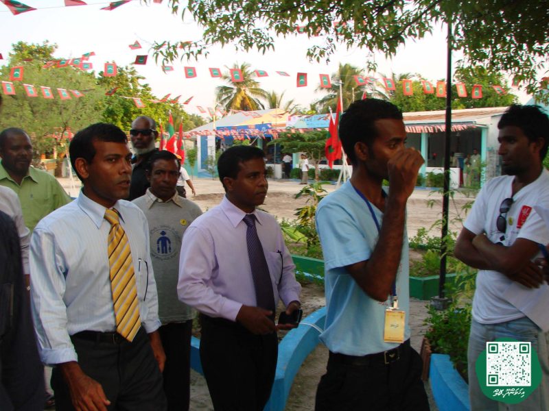 ފޮޓޯ: މަސްވެރިންގެ ދުވަހުގެ ހަރަކާތްތަކަށް ރައީސް ނަޝީދު އިހަވަންދޫއަށް ވަޑައިގަތުން