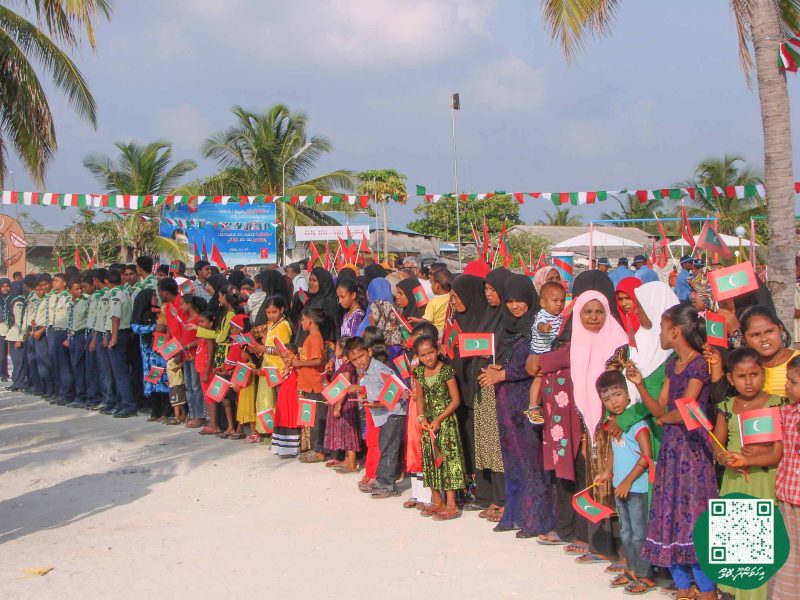 ފޮޓޯ: މަސްވެރިންގެ ދުވަހުގެ ހަރަކާތްތަކަށް ރައީސް ނަޝީދު އިހަވަންދޫއަށް ވަޑައިގަތުން