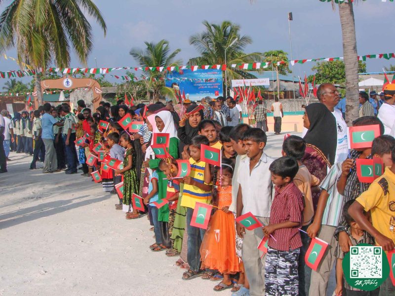 ފޮޓޯ: މަސްވެރިންގެ ދުވަހުގެ ހަރަކާތްތަކަށް ރައީސް ނަޝީދު އިހަވަންދޫއަށް ވަޑައިގަތުން