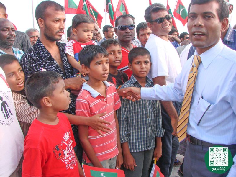 ފޮޓޯ: މަސްވެރިންގެ ދުވަހުގެ ހަރަކާތްތަކަށް ރައީސް ނަޝީދު އިހަވަންދޫއަށް ވަޑައިގަތުން