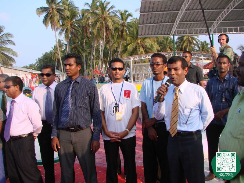 ފޮޓޯ: މަސްވެރިންގެ ދުވަހުގެ ހަރަކާތްތަކަށް ރައީސް ނަޝީދު އިހަވަންދޫއަށް ވަޑައިގަތުން