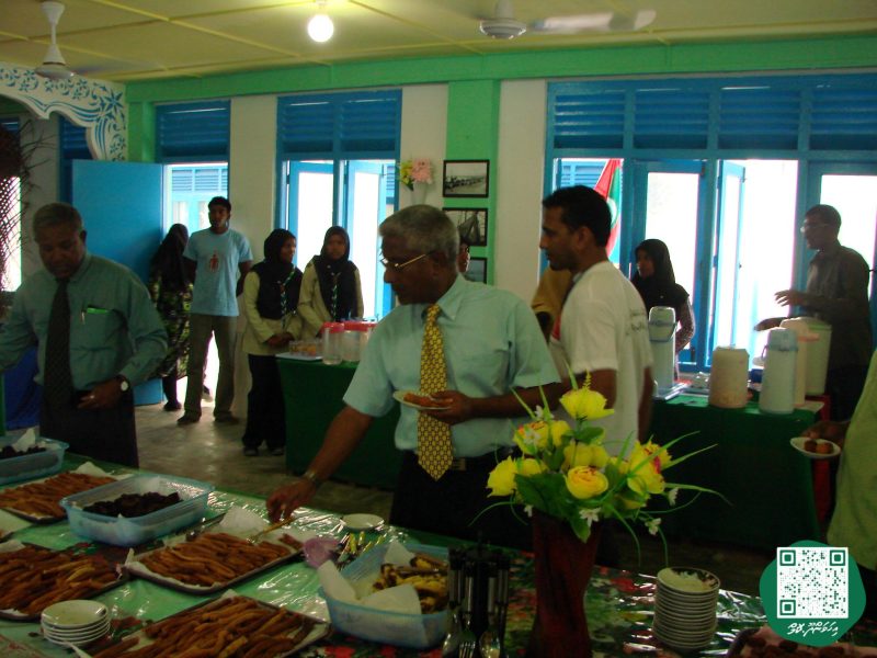 ފޮޓޯ: މަސްވެރިންގެ ދުވަހުގެ ހަރަކާތްތަކަށް ރައީސް ނަޝީދު އިހަވަންދޫއަށް ވަޑައިގަތުން