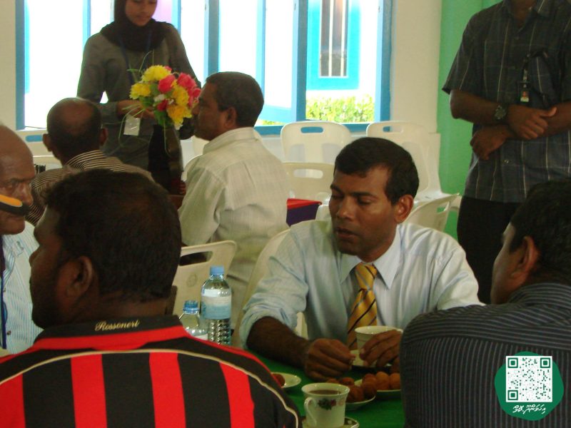 ފޮޓޯ: މަސްވެރިންގެ ދުވަހުގެ ހަރަކާތްތަކަށް ރައީސް ނަޝީދު އިހަވަންދޫއަށް ވަޑައިގަތުން