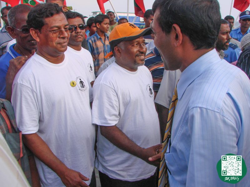 ފޮޓޯ: މަސްވެރިންގެ ދުވަހުގެ ހަރަކާތްތަކަށް ރައީސް ނަޝީދު އިހަވަންދޫއަށް ވަޑައިގަތުން