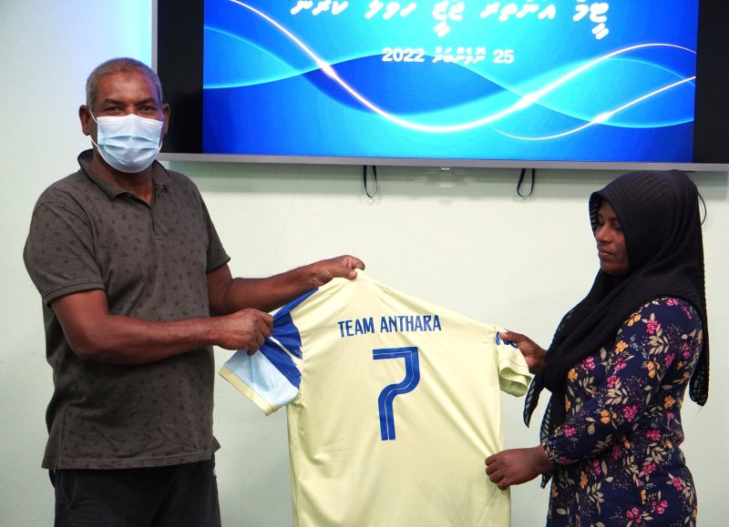 ފޮޓޯ: ކައުންސިލްކަޕް ވޮލީ މުބާރާތް 2022 - ޓީމް އަންތަރާގެ ޖާޒީ ހަވާލުކުރުން