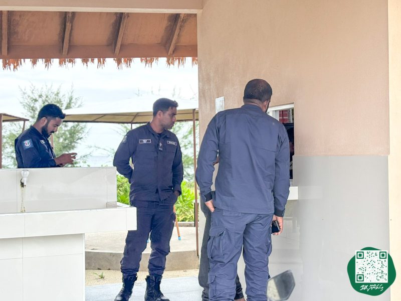 ފޮޓޯ: ލޯކަލްޓްރޭޑަރސް ފަޅާލައި ވައްކަންކުރުން
